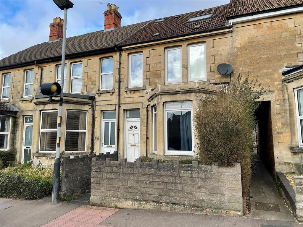 Park Lane, Chippenham 4 bed terraced house £275,000