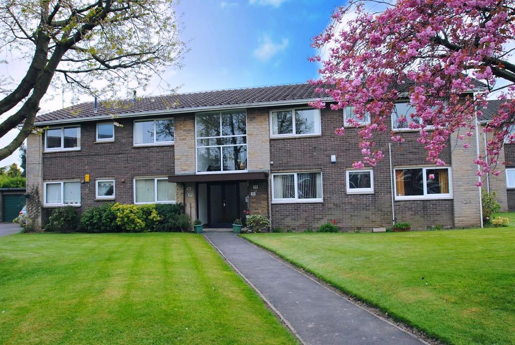 Moss Close, Wickersley, Rotherham 2 bed apartment £775 pcm (£179 pw)