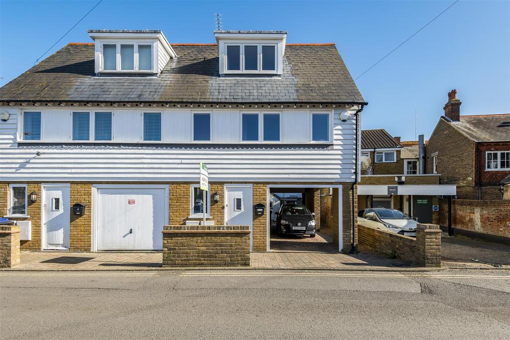 Middle Wall, Whitstable