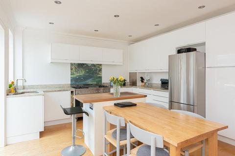 76 Heatherside Road, Epsom, KT19 9QT