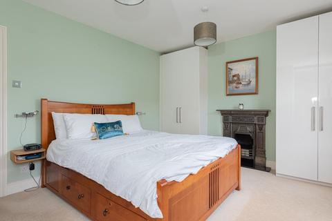 76 Heatherside Road, Epsom, KT19 9QT