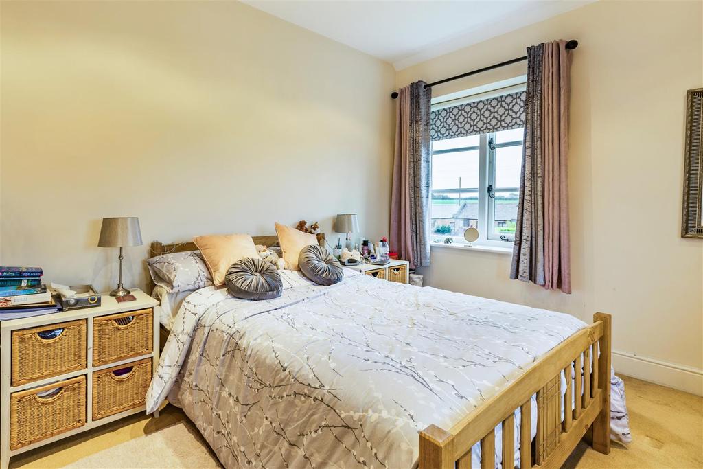 8491381-interior19v2.jpg