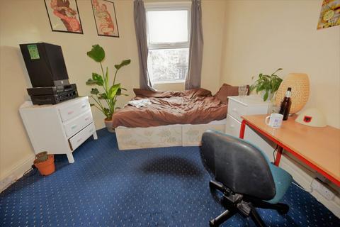 undefined, 11 Richmond Mount