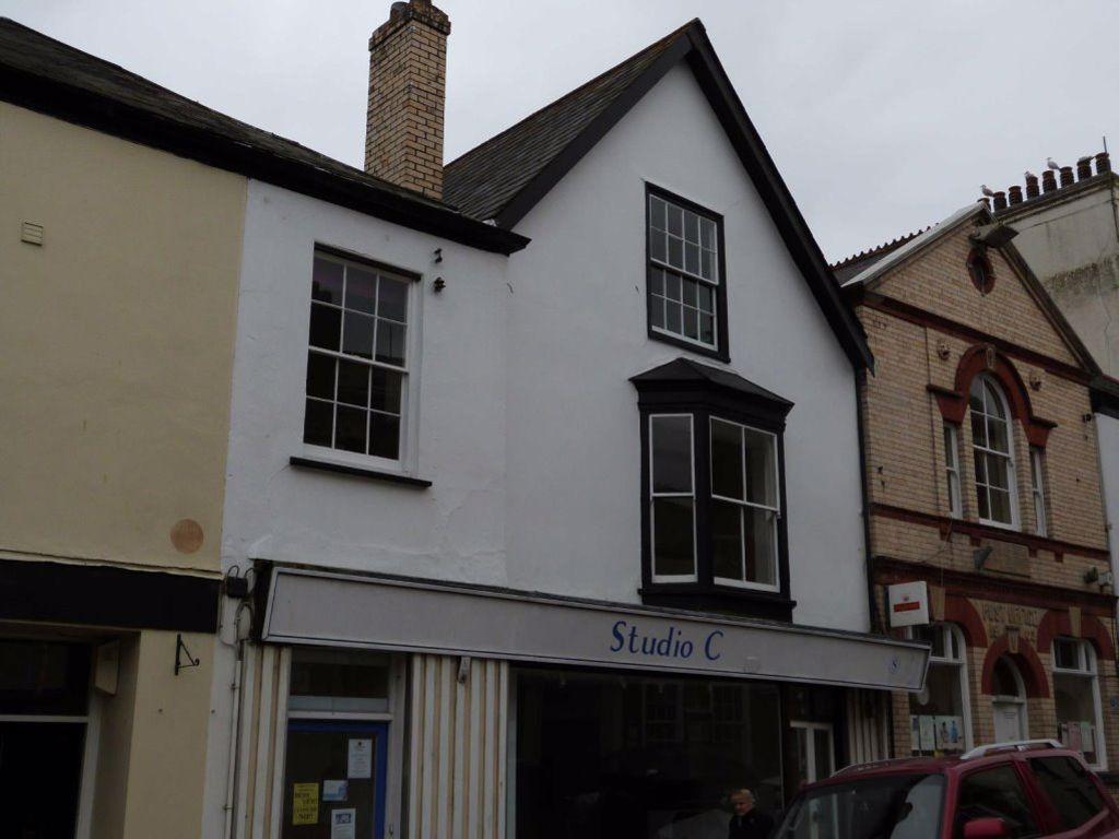 Fore Street, Great Torrington, Devon 3 bed flat £725 pcm (£167 pw)