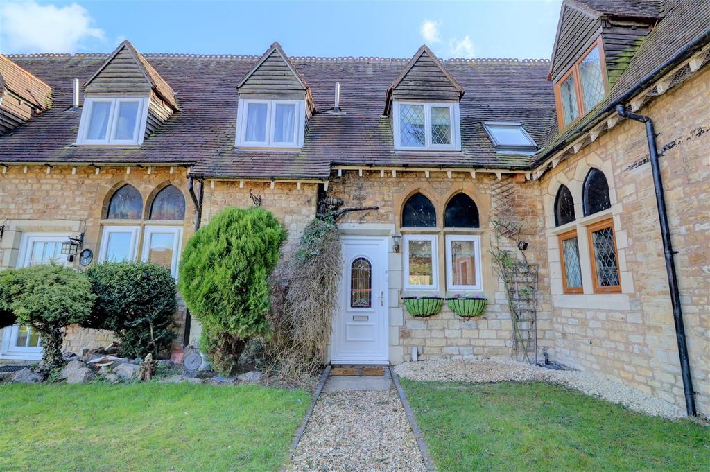 Stratford Road, ShipstononStour 2 bed terraced house £850 pcm (£196 pw)