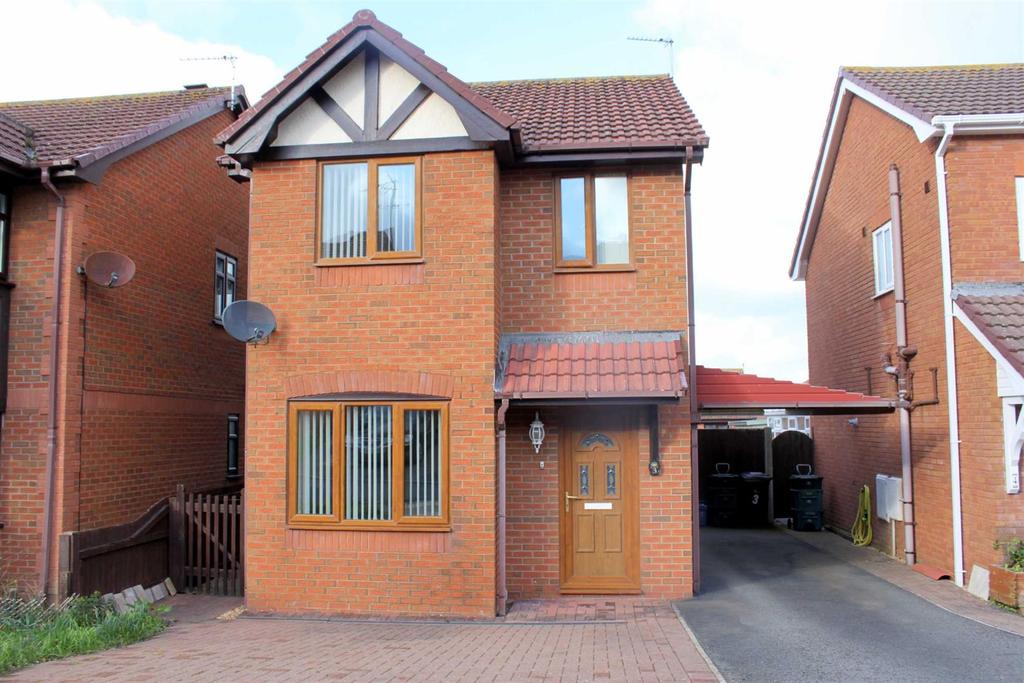 Criccieth Close, Llandudno 2 bed detached house £250,000