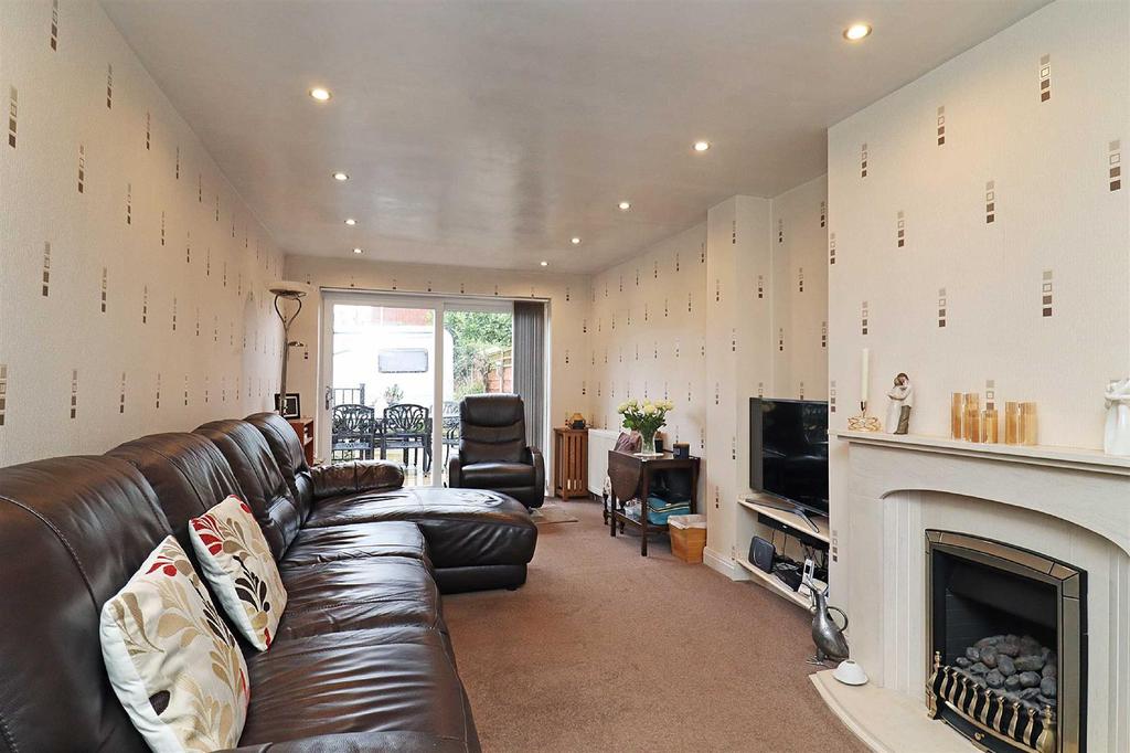 Burton Avenue, Timperley 3 bed semidetached house £425,000