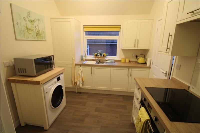 Hurst Road, Hinckley, Leicestershire 1 bed apartment £550 pcm (£127 pw)