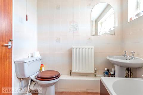 3 Caistor Walk, Oldham, OL1 3DG