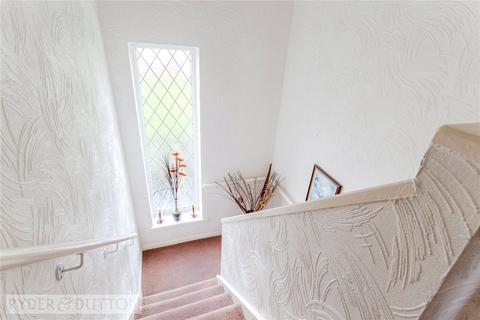 3 Caistor Walk, Oldham, OL1 3DG