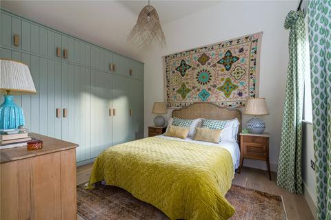 2 bedroom terraced house for sale - Corner Stables, Sturt Farm, Oxford Road, Burford, Oxfordshire, OX18