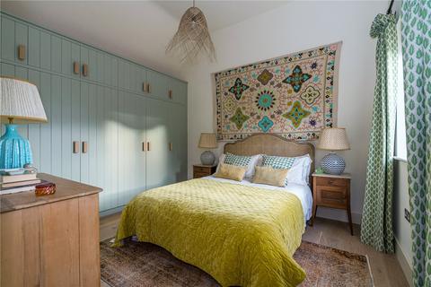 2 bedroom bungalow for sale, Corner Stables, Sturt Farm, Oxford Road, Burford, Oxfordshire, OX18
