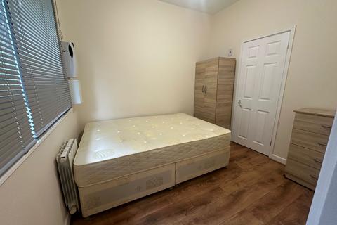 undefined, Alton Gardens, Luton