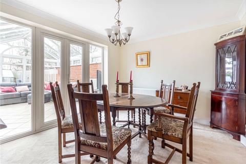 18 Blockley Close, Webheath, Redditch, B97 5WW