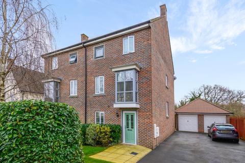 19 Appleton Drive, Basingstoke, RG24 9RW