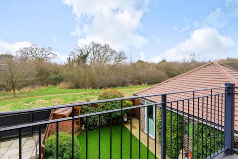 19 Appleton Drive, Basingstoke, RG24 9RW