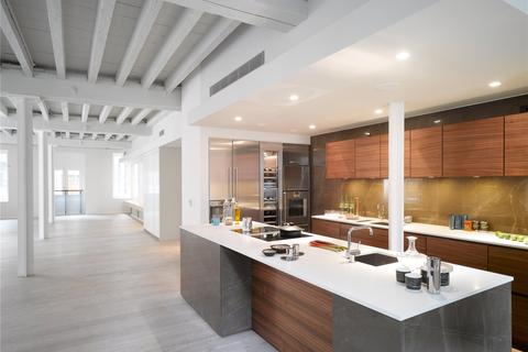 Apartment 3, Tapestry Building, 16 New Street, London, EC2M 4TR