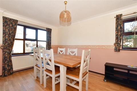 4 Shepherdsgate Drive, Herne Bay, CT6 7TX