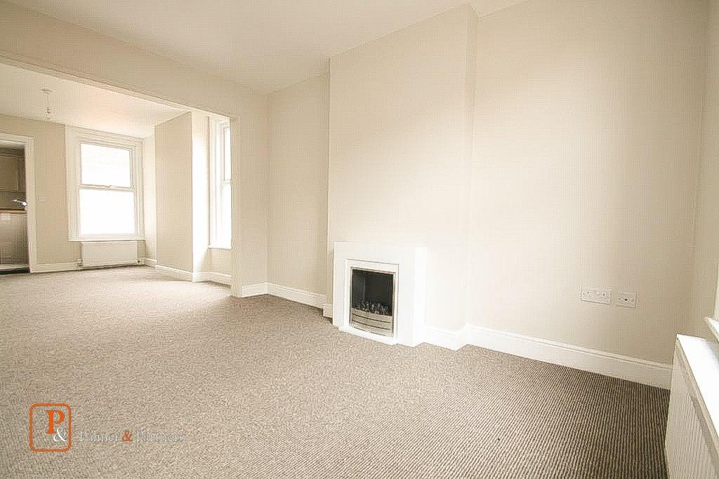 Lisle Road, Colchester, Essex, CO2 2 bed end of terrace house £900