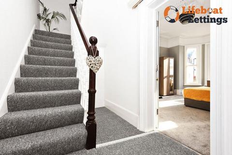 undefined, FOLKESTONE CT20