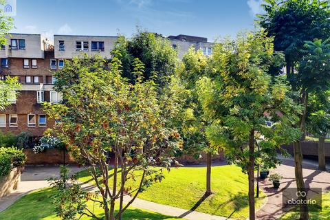 10 Burr Close, London, E1W 1NB