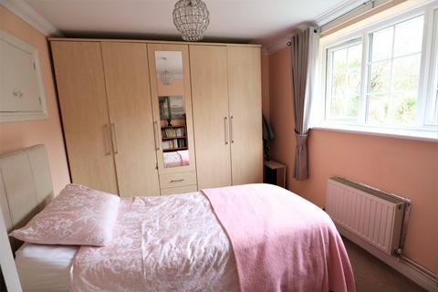 35 Chaffinch Close, Poole, BH17 7UR