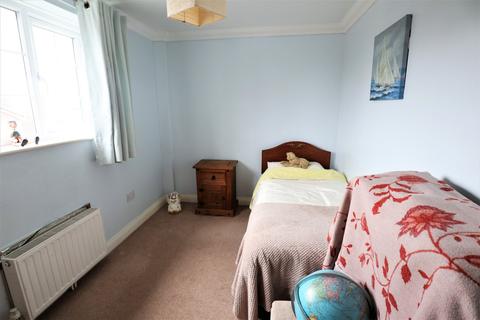 35 Chaffinch Close, Poole, BH17 7UR