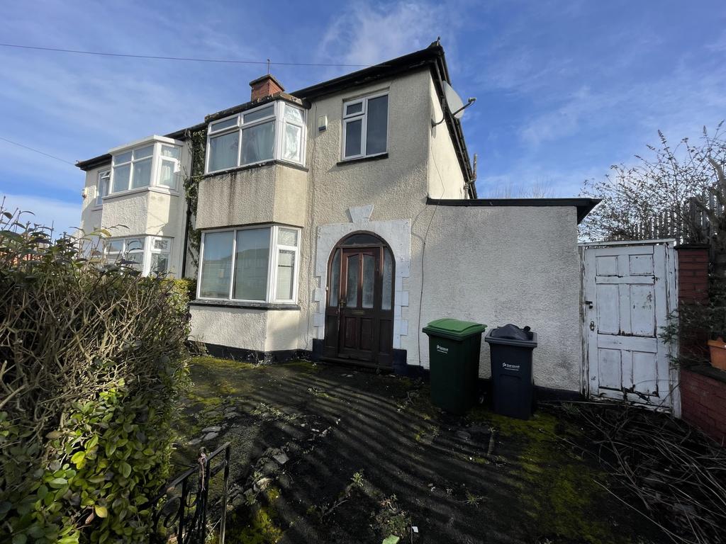 Horseley Road, Tipton, West Midlands... 3 bed semidetached house £39,000