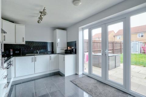 25 Birchwood Grove, Middlesbrough, TS6 0GE