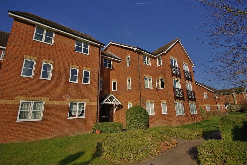 Mildred Avenue, WATFORD, Hertfordshire 1 bed flat £199,995