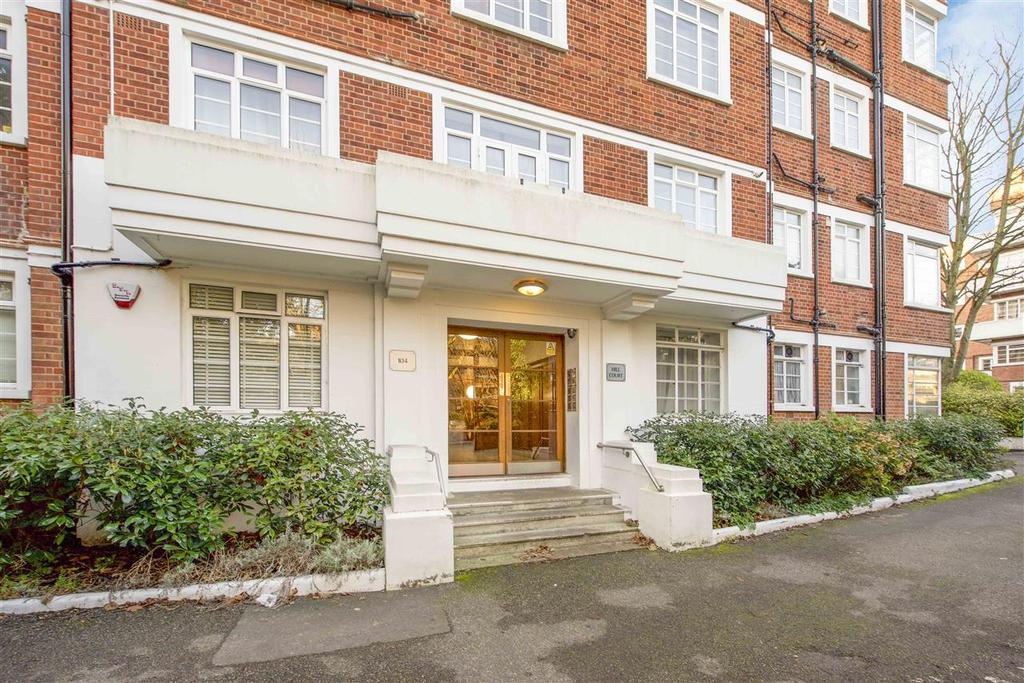 Hill Court, 104 Wimbledon Hill Road, Wimbledon 1 bed apartment £1,650