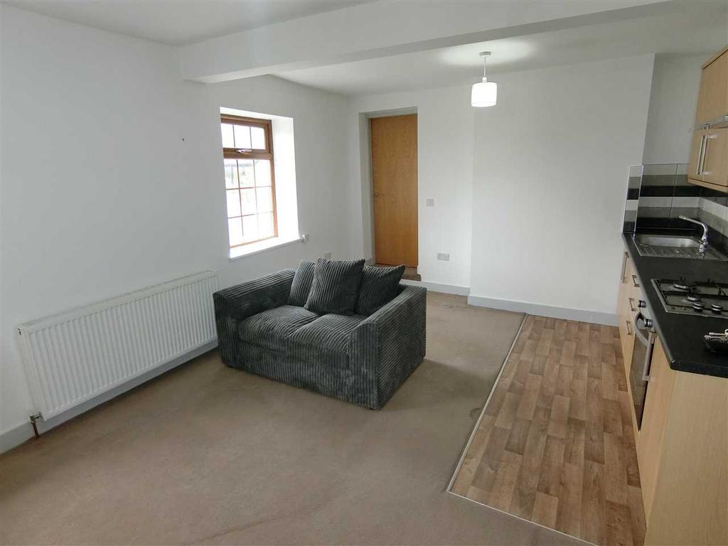 Wakefield Road, Huddersfield 1 bed apartment £500 pcm (£115 pw)