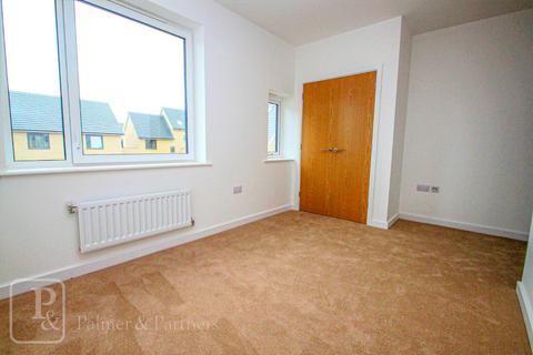 2 bedroom end of terrace house to rent, Endeavour Way, Colchester, Essex, CO4