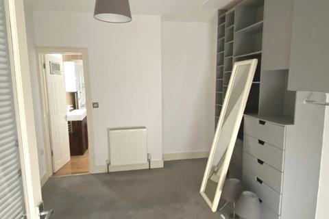 3 Murray Avenue, Northampton, NN2 7BS