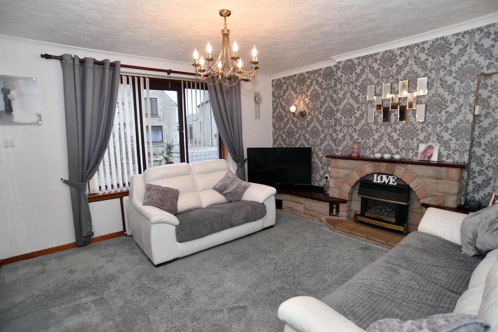 Phingask Road, Fraserburgh AB43 3 bed terraced house £140,000