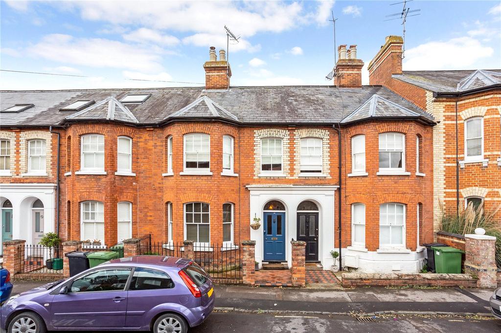 Queen Street, HenleyonThames... 2 bed terraced house £860,000