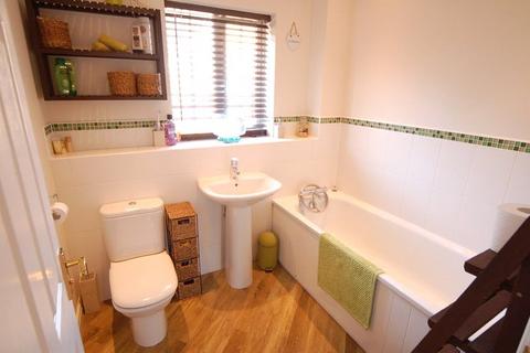 4 bedroom semi-detached house to rent, Damson Close, Red Lodge, Bury St Edmunds, Suffolk, IP28
