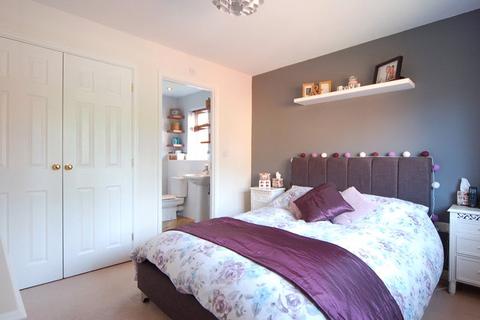 4 bedroom semi-detached house to rent, Damson Close, Red Lodge, Bury St Edmunds, Suffolk, IP28