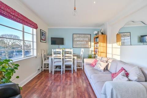 Flat 35, Whitehall Lodge Pages Lane, London, N10 1NY
