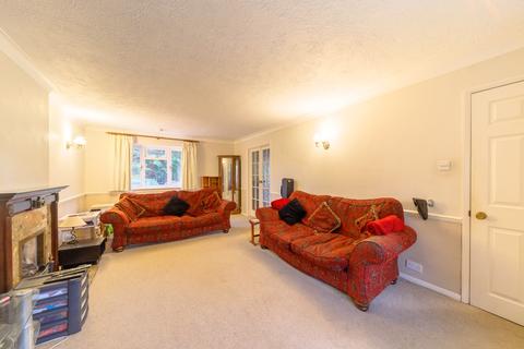 9 Adam Close, Baughurst, Tadley, RG26 5HG
