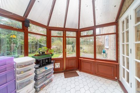 9 Adam Close, Baughurst, Tadley, RG26 5HG
