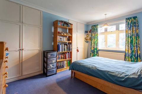63 Balmore Drive, Caversham, Reading, RG4 8NN