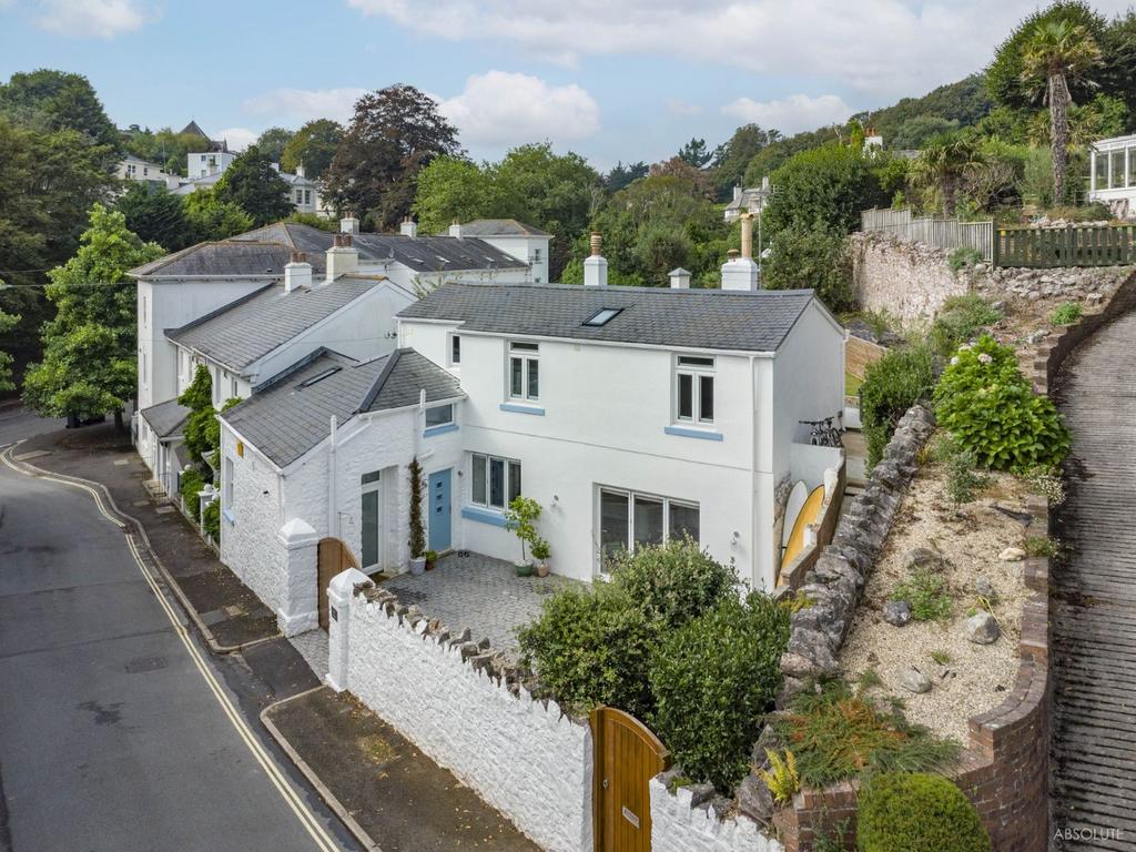 Hesketh Road, Torquay, Devon, TQ1 4 bed link detached house £650,000