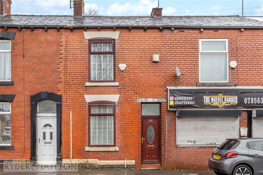 Hollins Road, Hathershaw, Oldham, OL8 3 bed terraced house £125,000