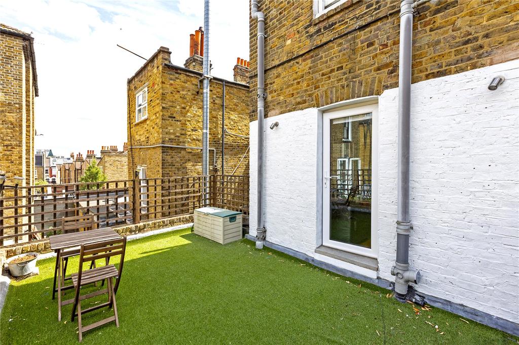 Landor Road, Clapham, London, SW9 2 bed terraced house £1,895 pcm (£