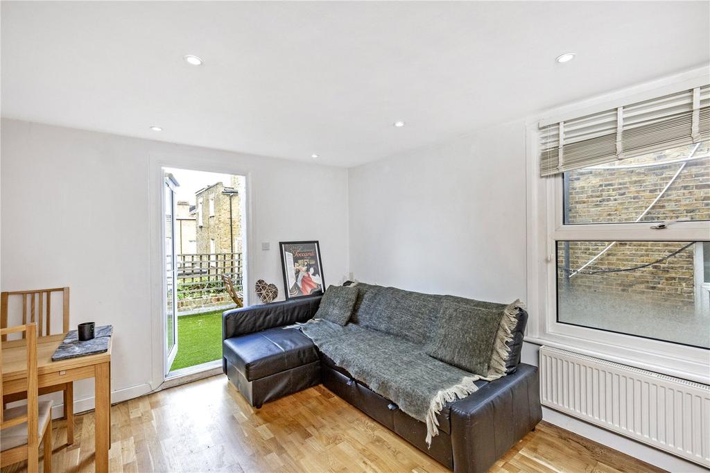 Landor Road, Clapham, London, SW9 2 bed terraced house £1,895 pcm (£