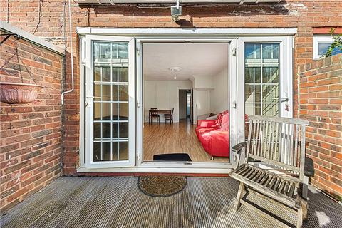 6 Sondes Street, London, SE17 2PQ