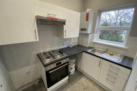 Flat 4, 86 Aldborough Road South, Ilford, IG3 8EY