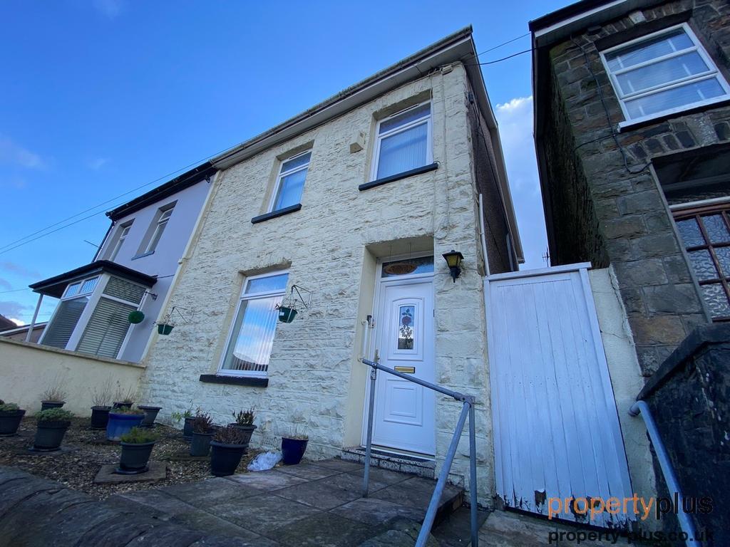 Gilfach Road, Tonypandy Tonypandy 3 bed semidetached house £129,950