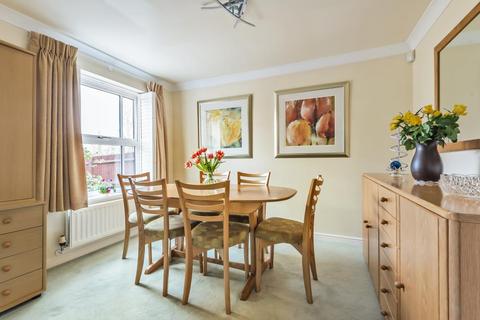 7 Firecrest Road, Kempshott, Basingstoke, RG22 5UL